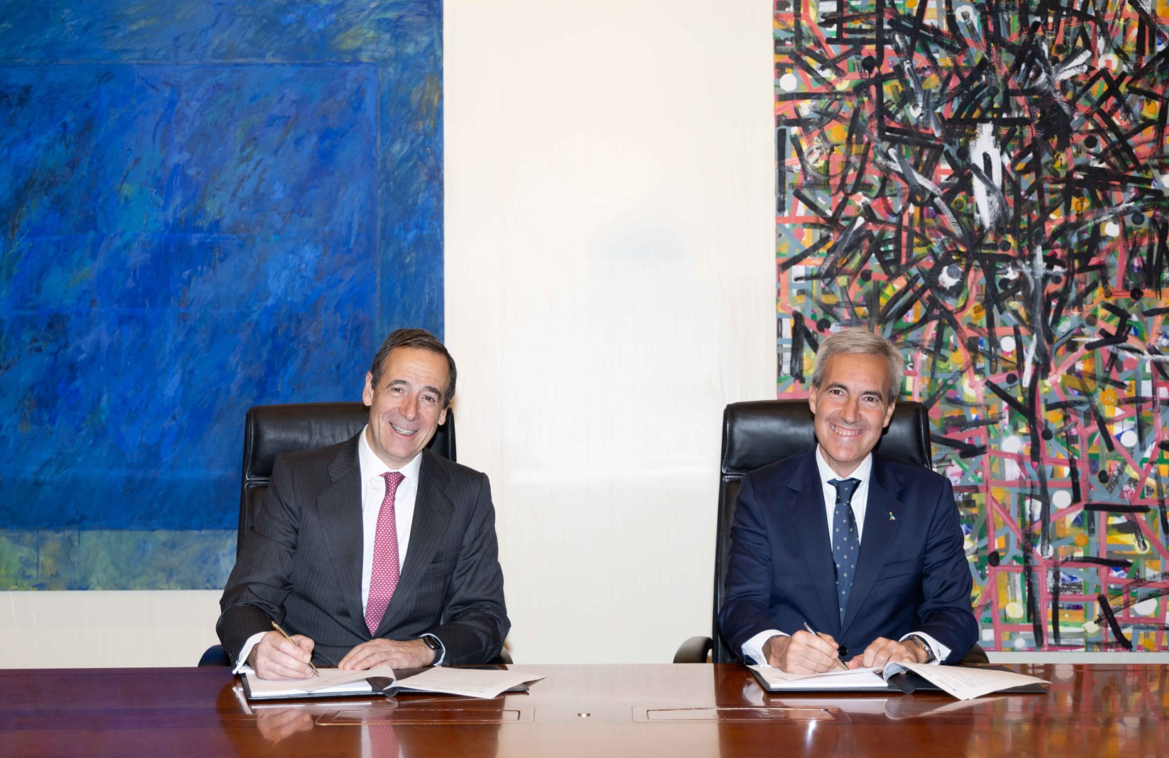 Gonzalo Gortázar (CaixaBank) y Alejandro Oñoro (ILUNION)