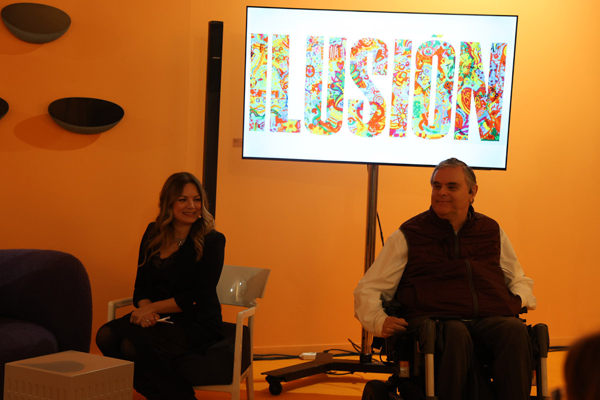 Antonella Montinaro y Jesús Hernández en el momento de la presentación de la Bienal