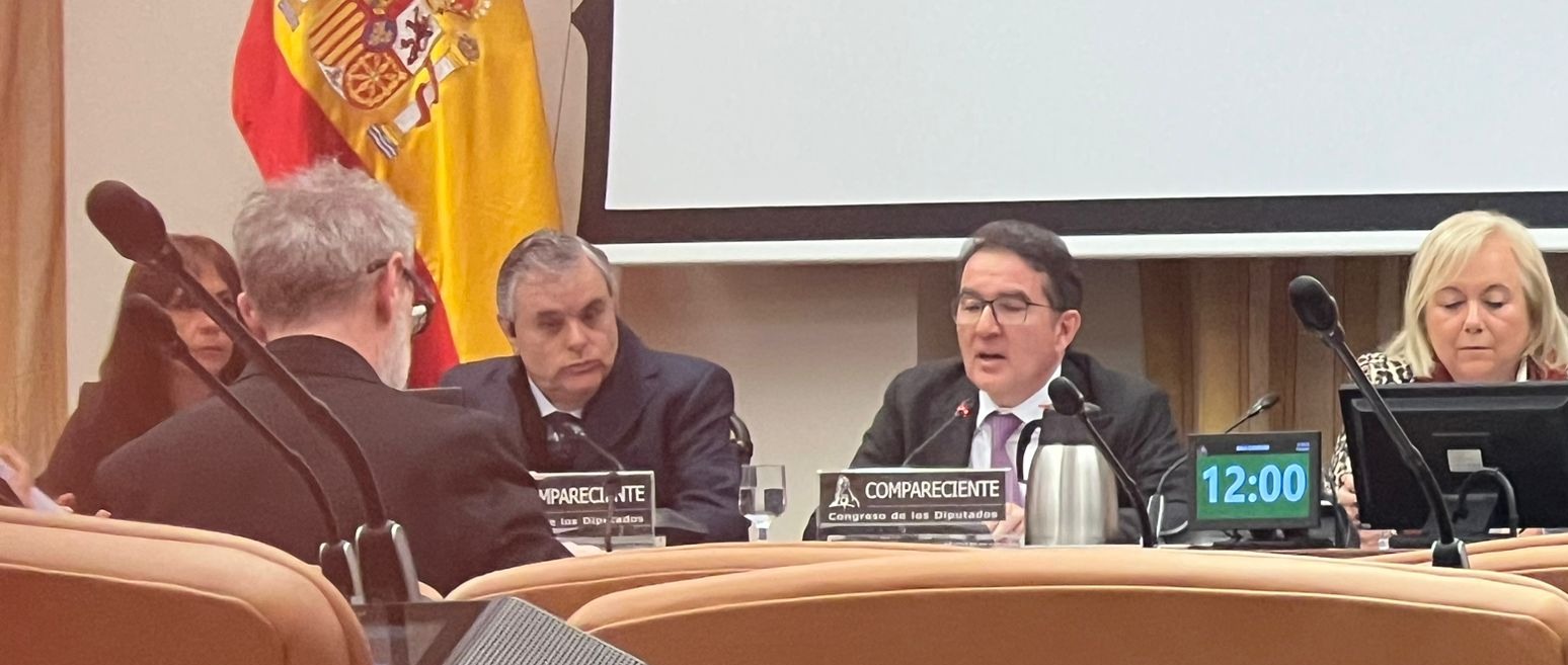 Jesús Hernández y Andrés Ramos en un momento de la comparecencia