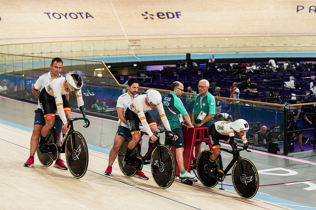 Competición de ciclismo en pista adaptado