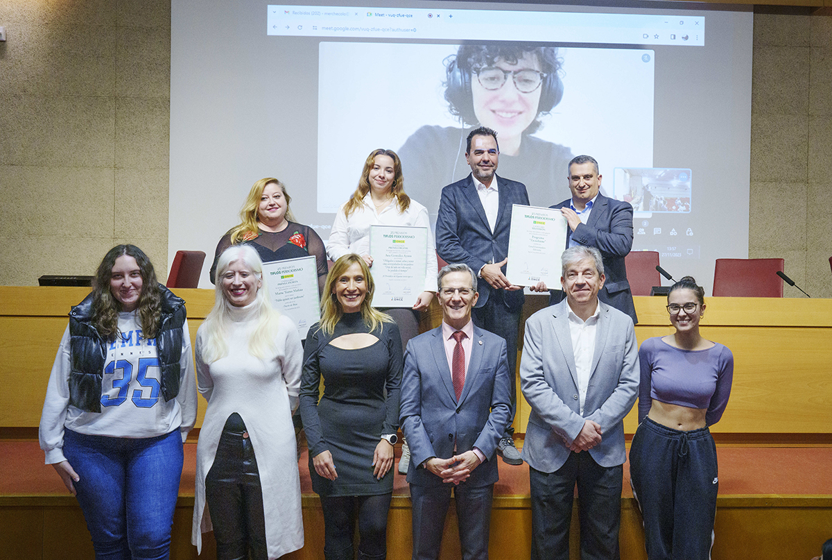 Foto familia 25 edición premios Tiflos de Periodismo