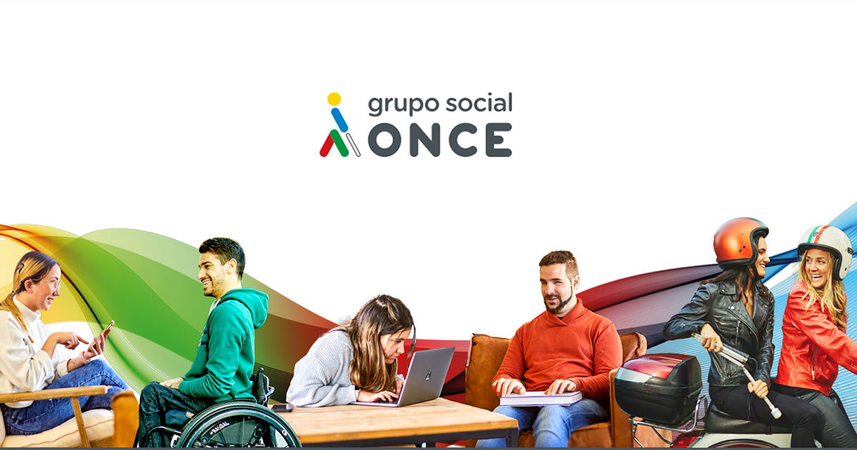 Varias personas jóvenes con discapacidad en diferentes ámbitos de ocio y trabajo, con las sedas corporativas y logo del Grupo Social ONCE de fondo.