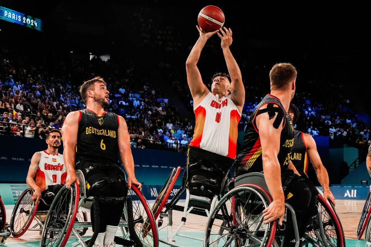Partido masculino de baloncesto en silla de ruedas entre España y Alemania en los Juegos Paralímpicos de París 2024 | Foto de CPE