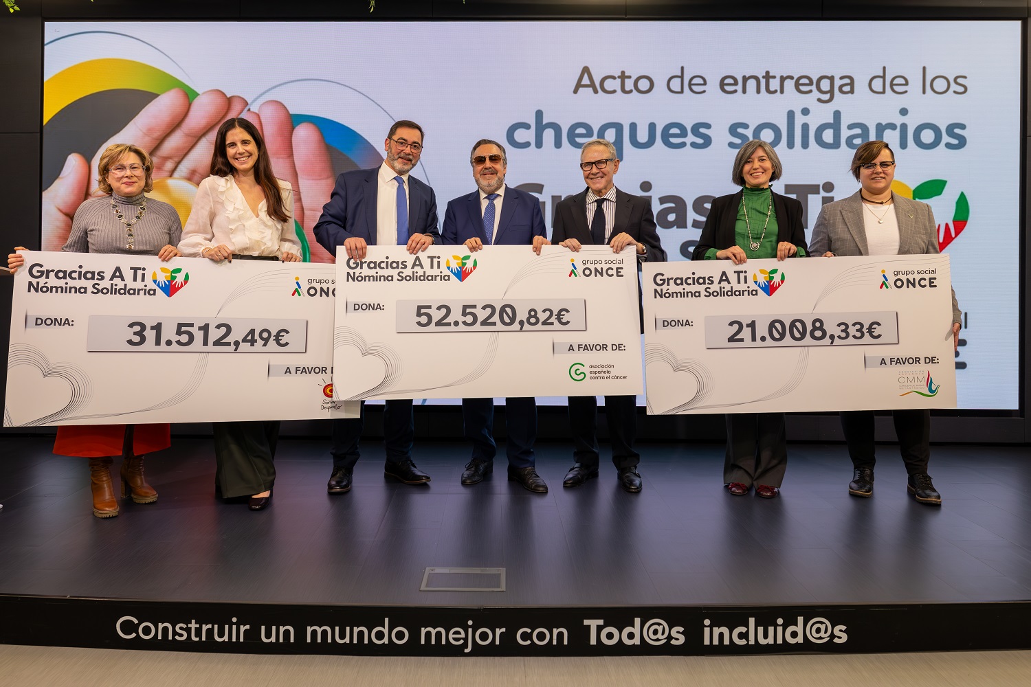 Responsables de entidades y embajadores con el presidente del Grupo Social ONCE