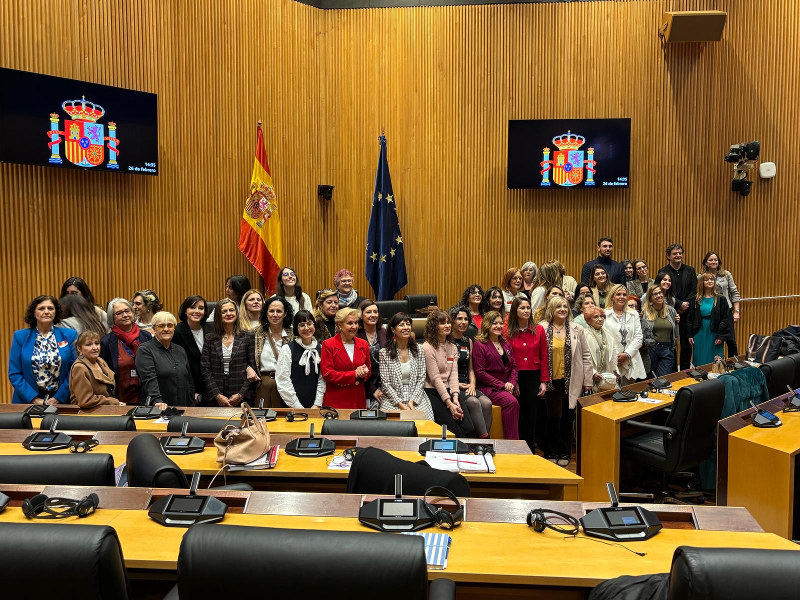 Foto de familia de la presentación para la renovación del Pacto contra la Violencia