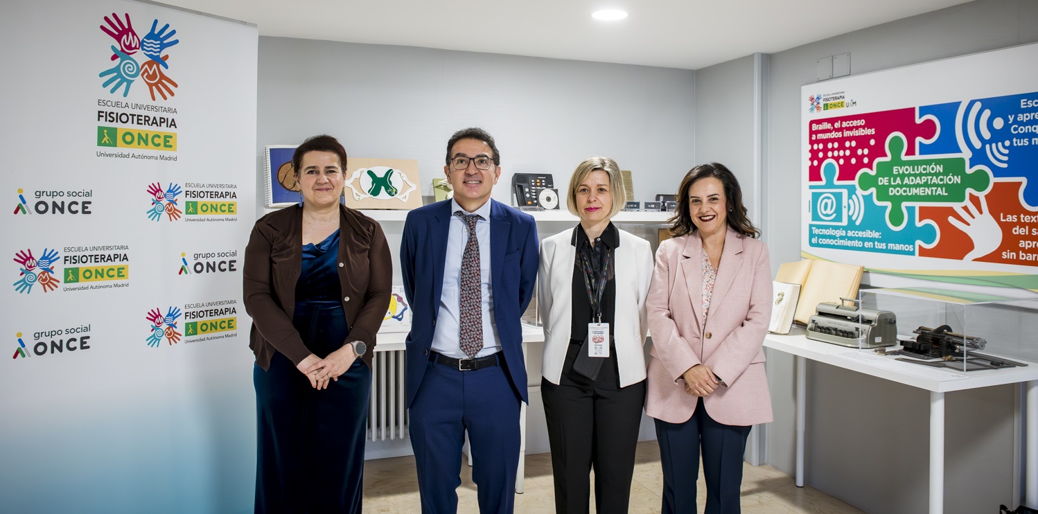 Marta Morgade, Andrés Ramos, Ana Varas y Pilar López, en el acto de inauguración de la Escuela de Fisioterapia Marta Morgade, Andrés Ramos, Ana Varas y Pilar López, en el acto de inauguración de la Escuela de Fisioterapia