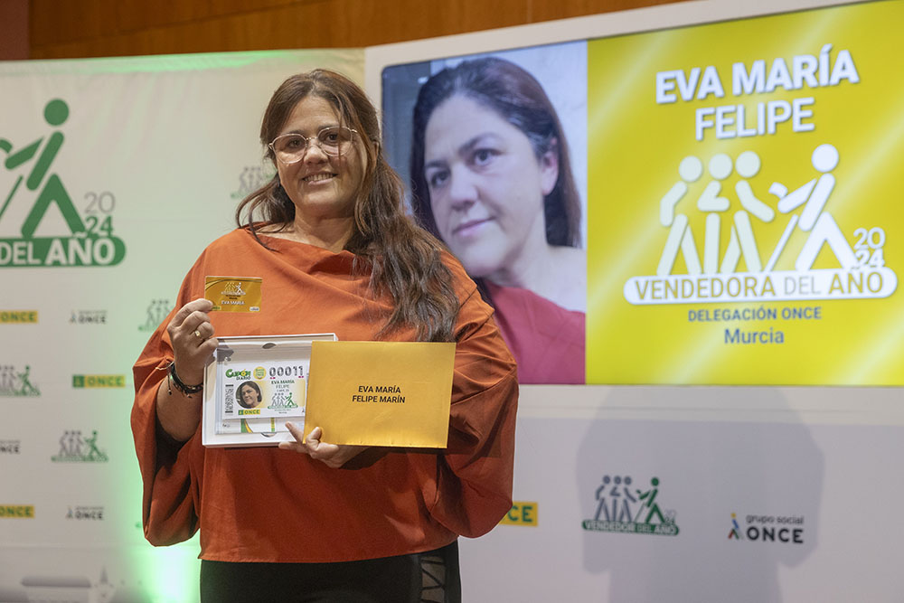 Eva Felipe Marín, mejor vendedora de la ONCE en Región de Murcia