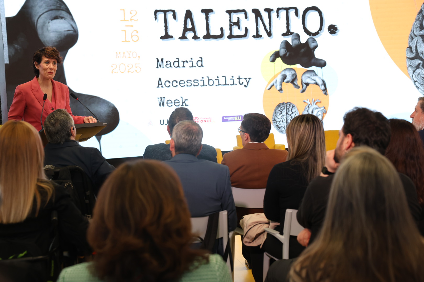 La ministra Saiz en la inauguración de la jornada La ministra Saiz en la inauguración de la jornada