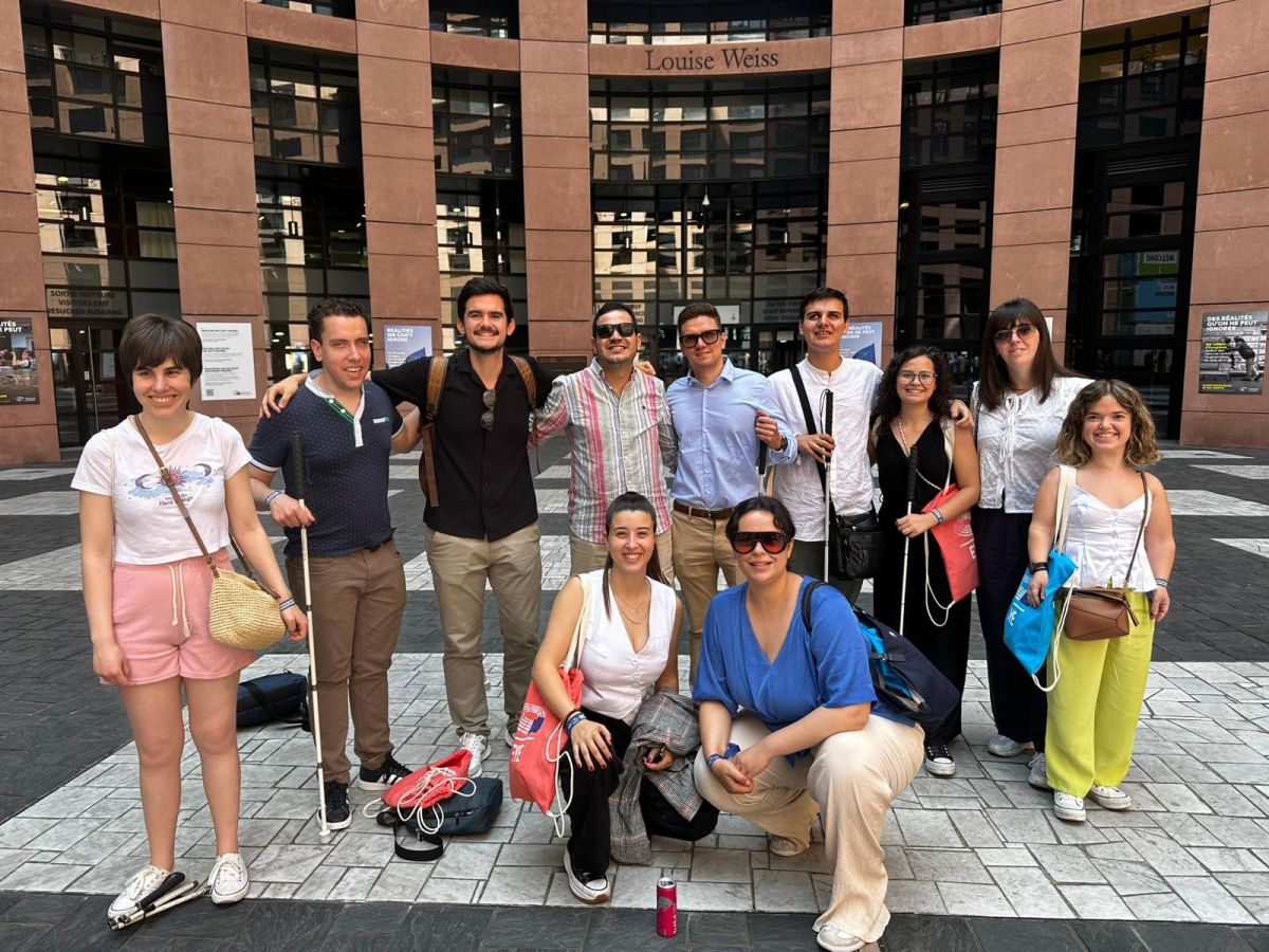 Grupo de Jóvenes participantes en el EYE 2025 en Bruselas Grupo de Jóvenes participantes en el EYE 2025 en Bruselas