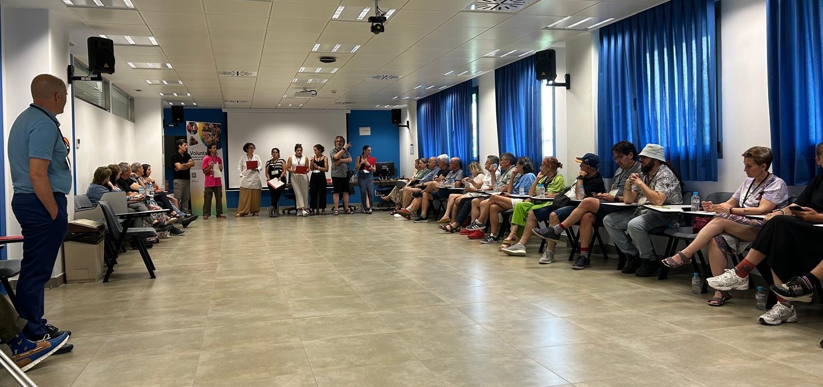 Puesta en común de conclusiones de las Jornadas de Voluntariado en la sede del CRE de la ONCE en Madrid