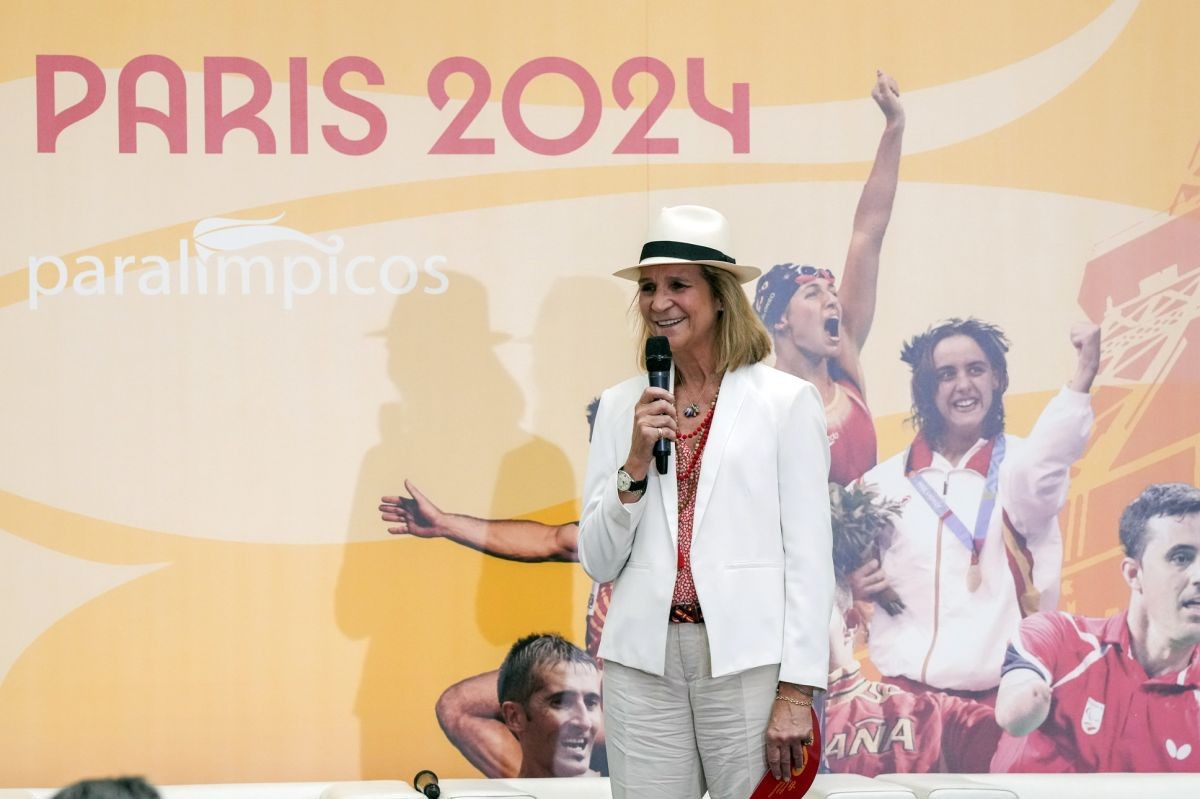 La infanta Elena, en un acto con motivo de los Juegos Paralímpicos de París 2024 | Foto de CPE
