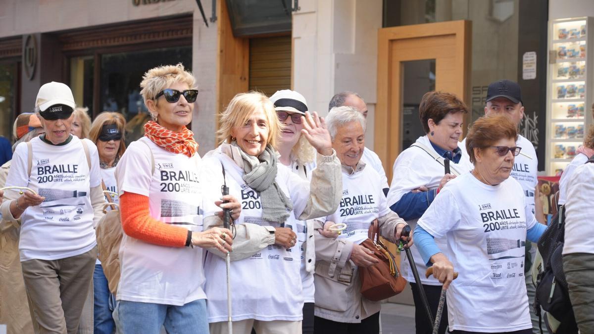 Participantes en la carrera de cascabeles de Vitoria-Gasteiz / Foto publicada en el DNA