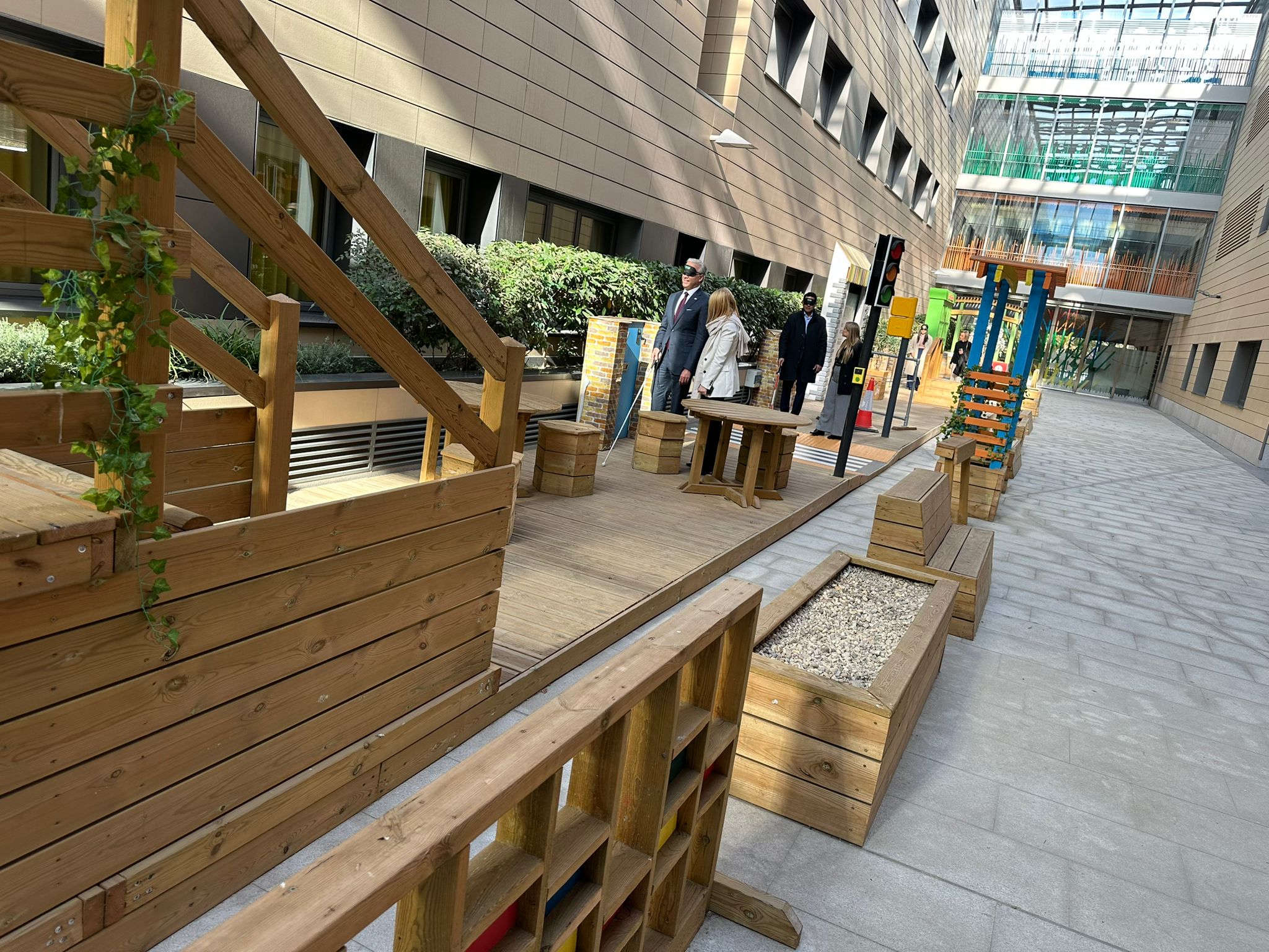 El ministro de Educación de República Dominicana realizando el circuito 