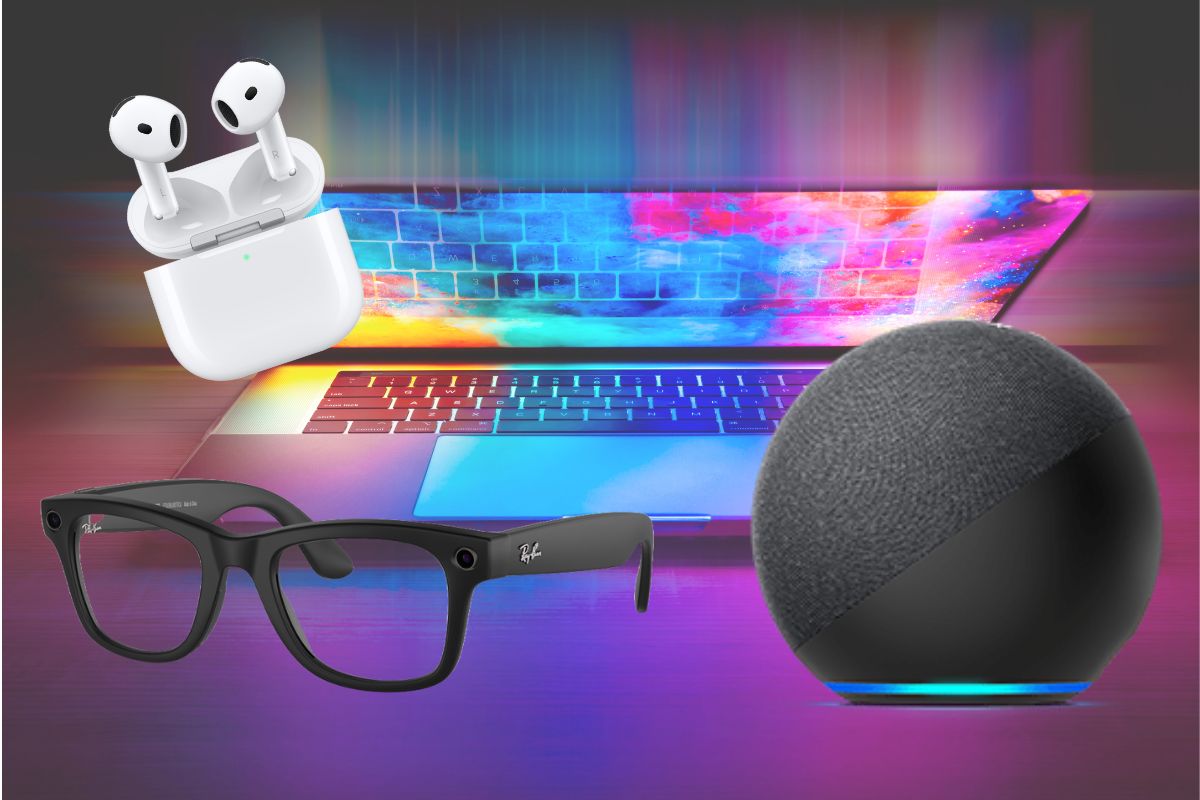 Imagen de un ordenador portátil de colores, unas gafas, unos auriculares y un altavoz inteligente