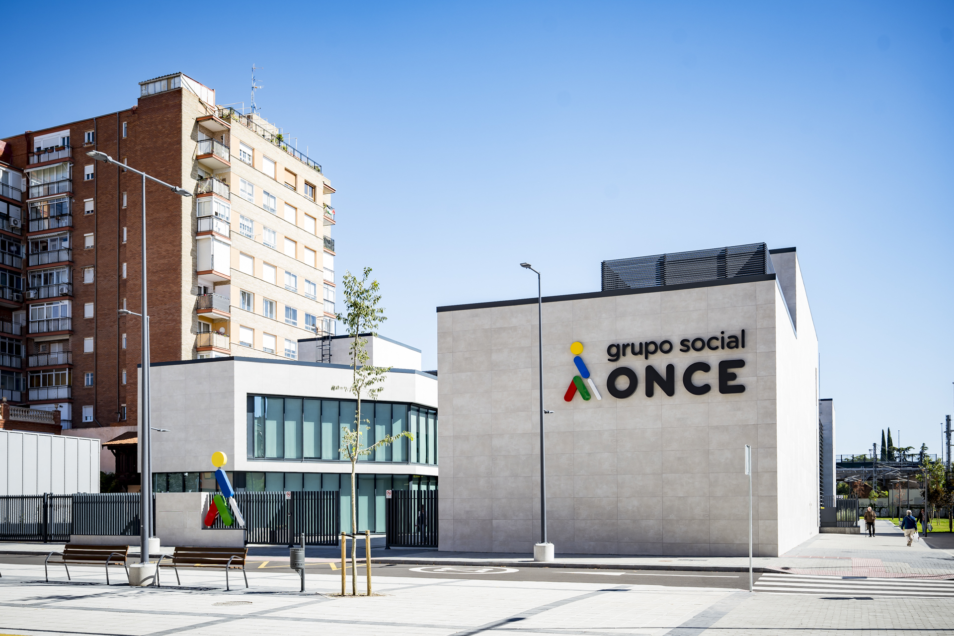 Imagen exterior del nuevo edificio del Grupo Social ONCE en Valladolid