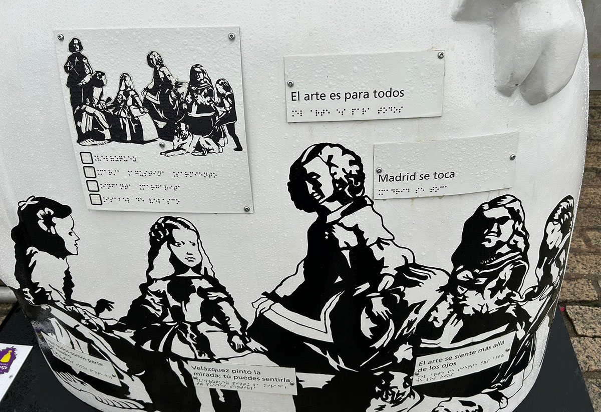 Detalle del braille en la Menina