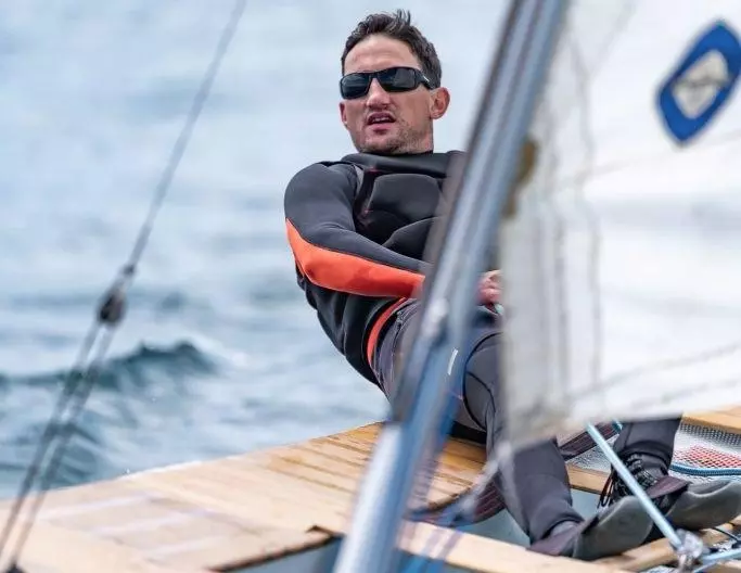 Dani Anglada navegando en plena competición 