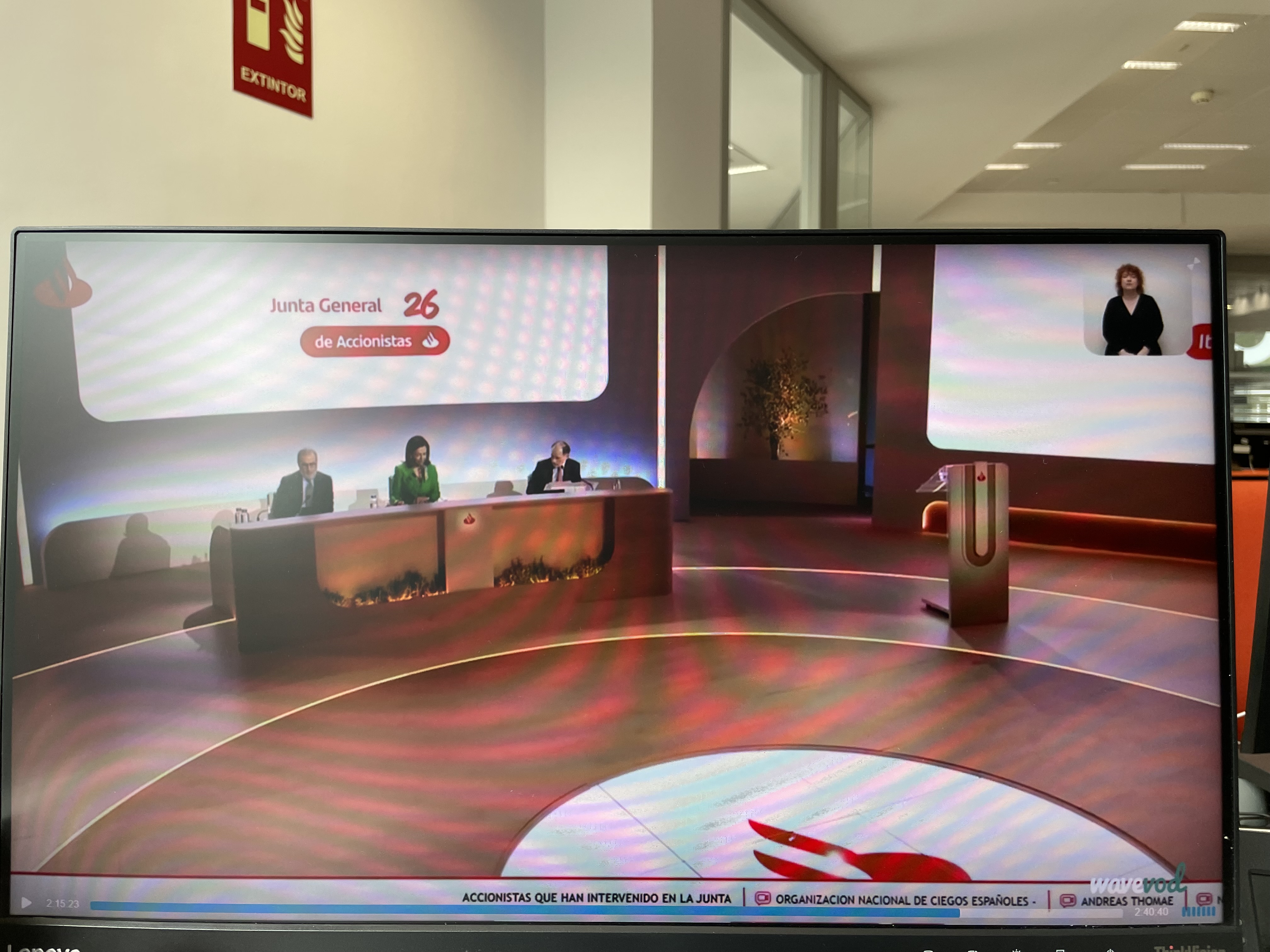 Mesa de la Junta de Accionistas del Banco Santander
