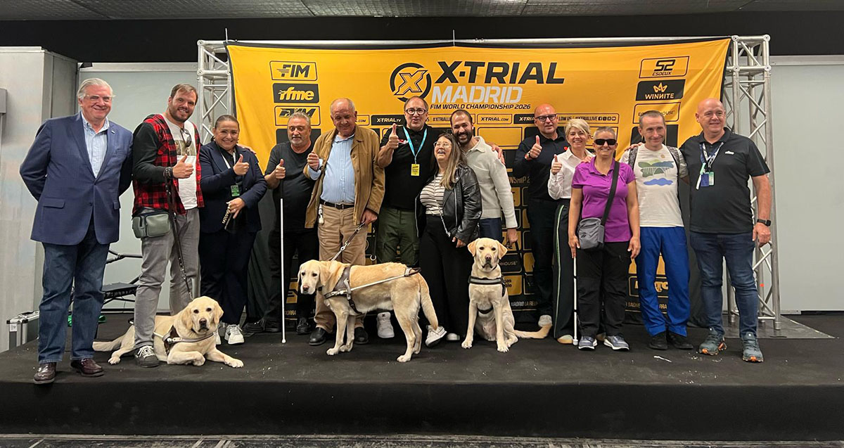 Foto de familia de los participantes en la experiencia de X-Trial