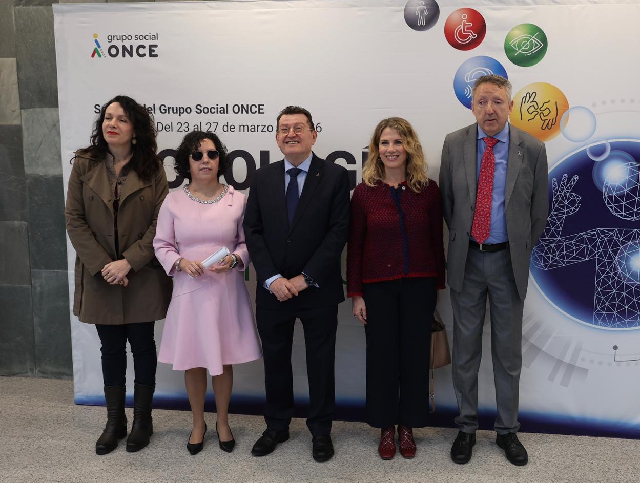 De izda. a dcha. Rosa Siverio, Isabel Viruet, Ángel Sanchez, Ana Mestre y Cristóbal Martínez