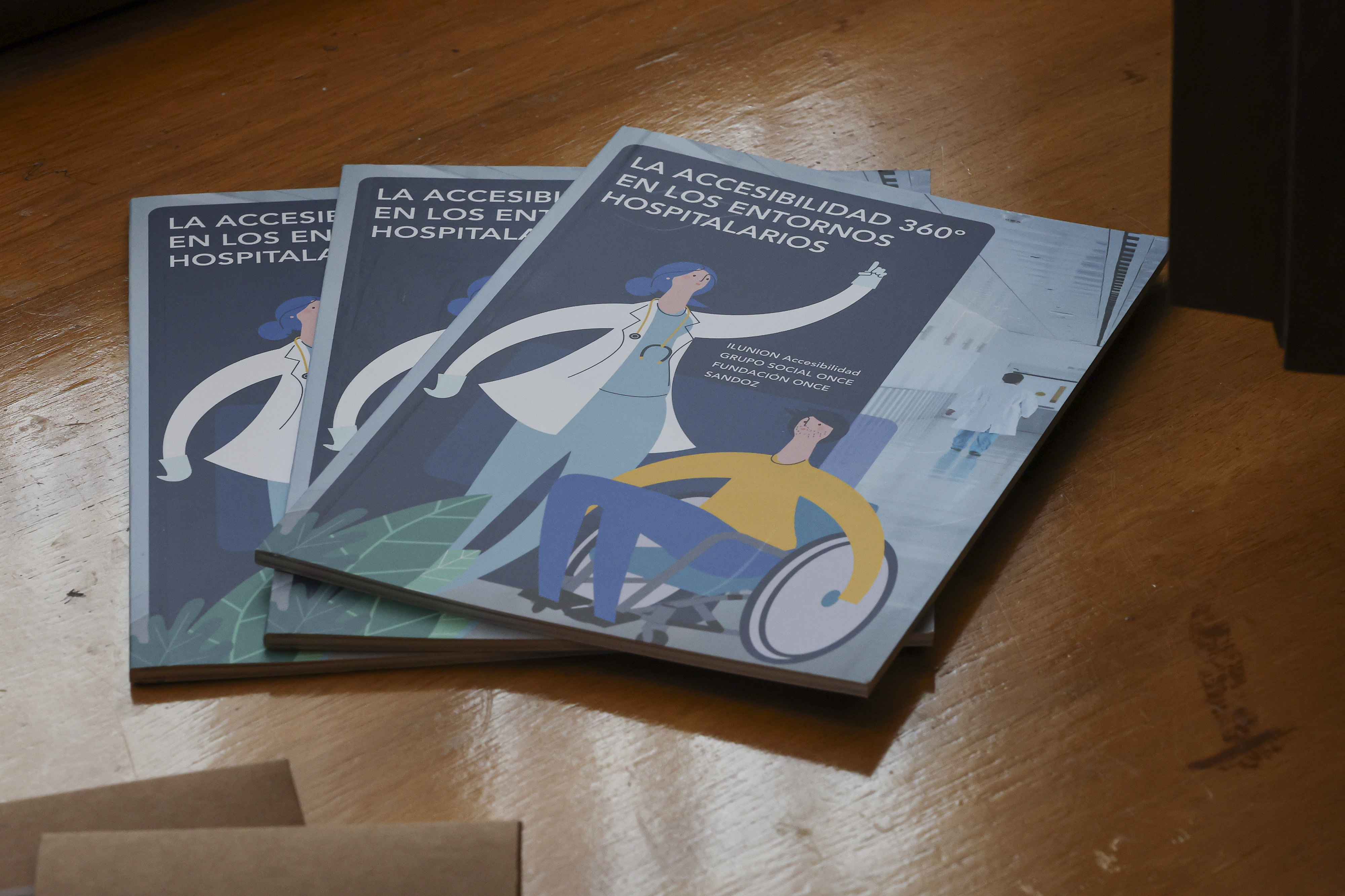 Primer plano de la portada de la guia