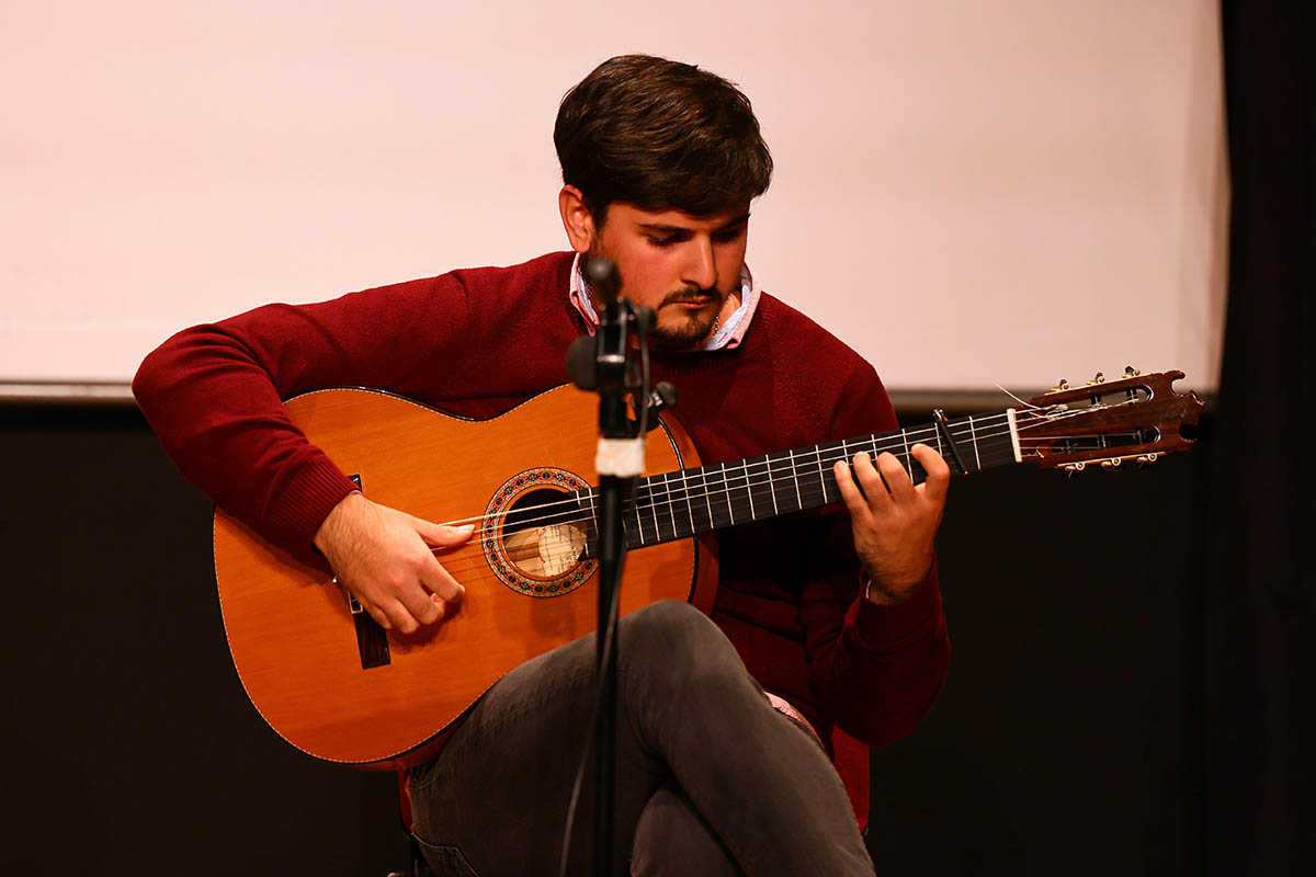 Juan Antonio Fernández durante su actuación