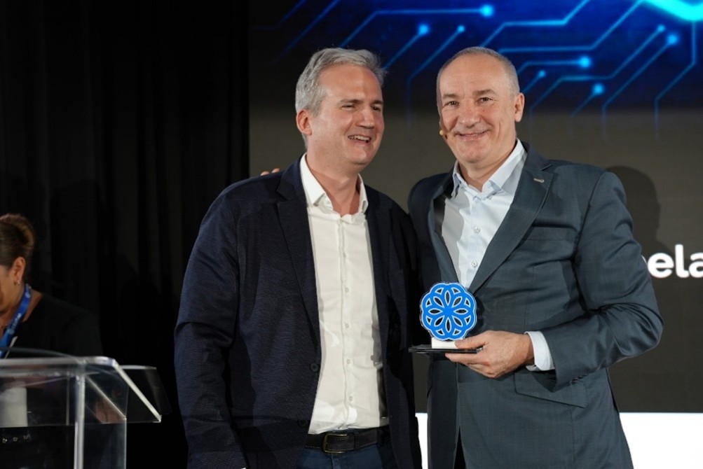 Alfonso Galiano, de la ONCE, y Robert Chvátal, de Allwyn