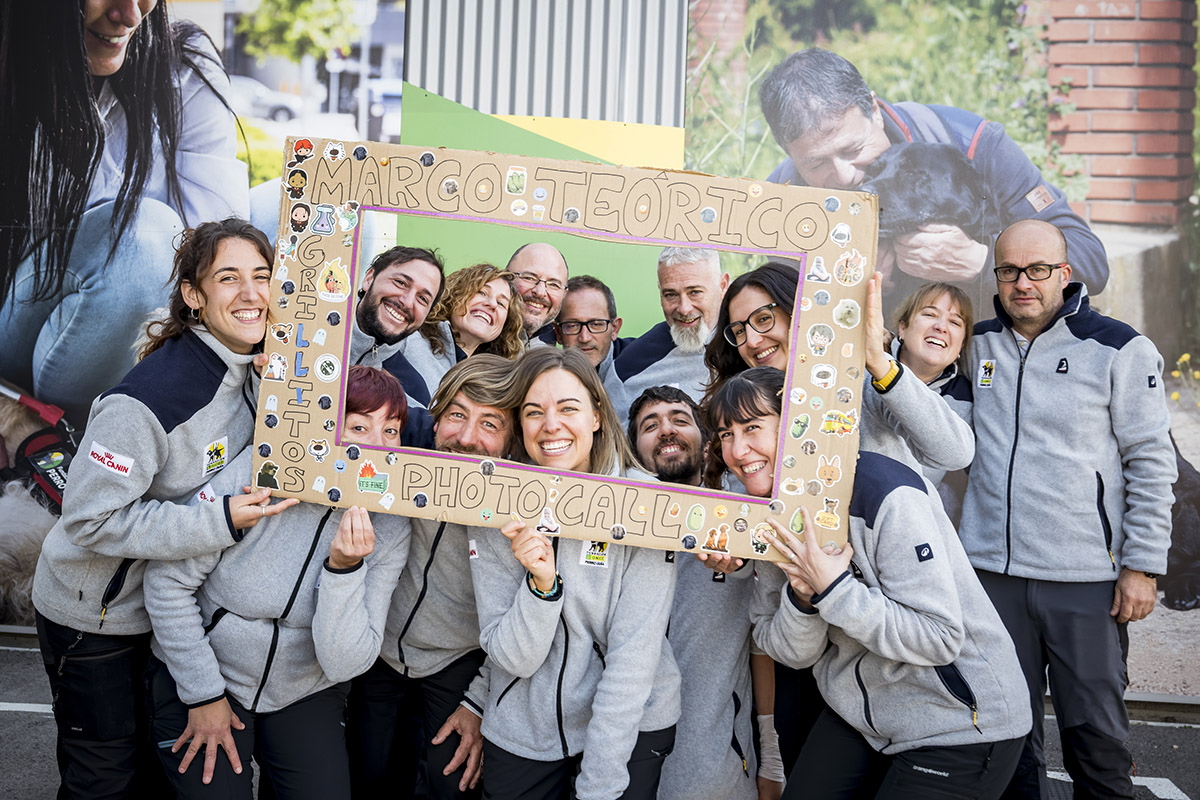 Entrenadores y formadores en un photocall