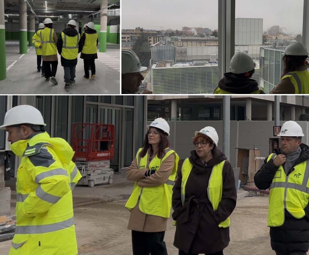 Diversos momentos de la visita de los embajadores del cambio, Pilar, Elena y Jesús por las obras de la nueva sede