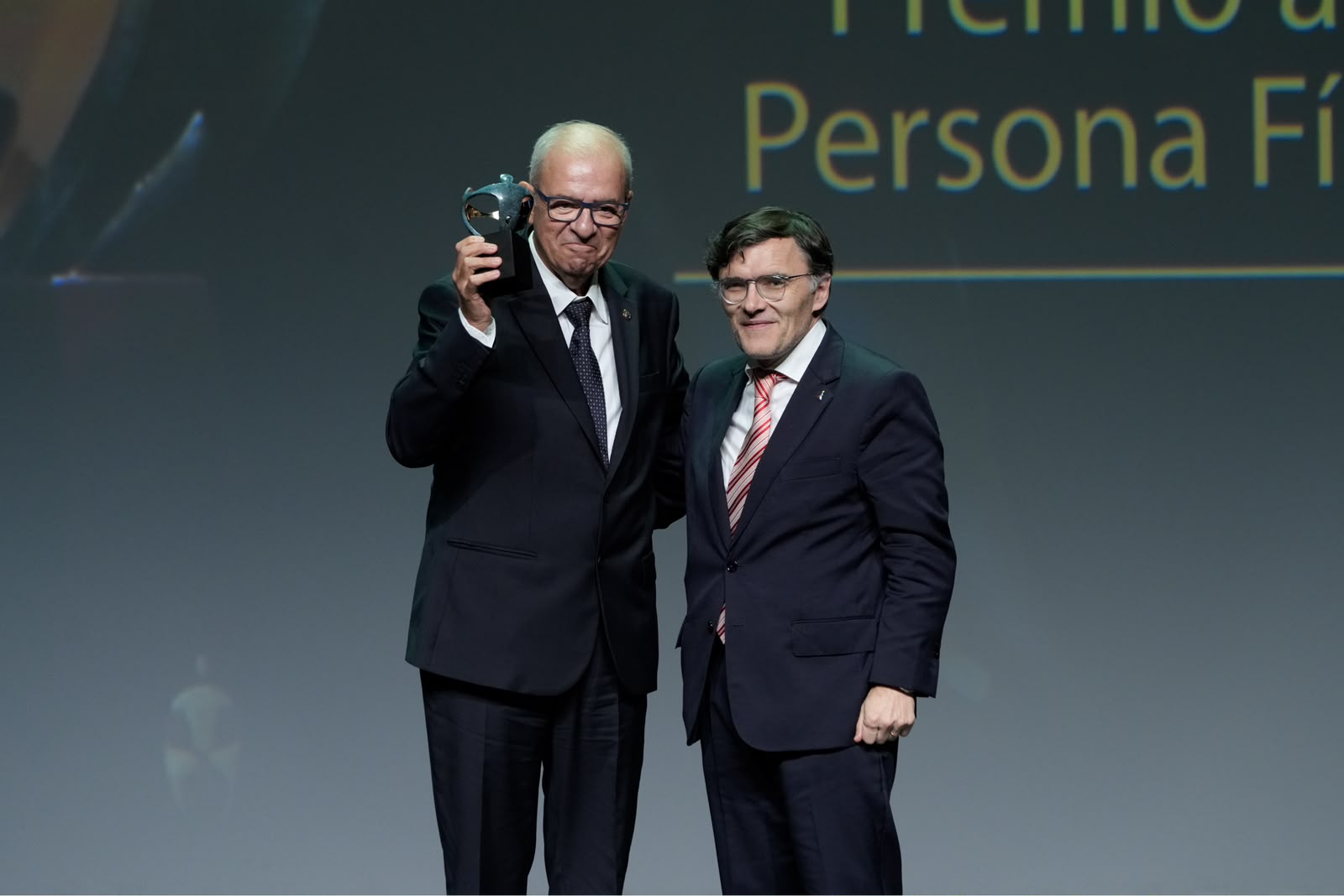 Premio a la Persona Física