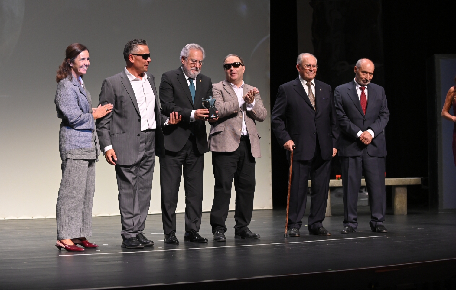 remio Solidarios Grupo Social ONCE Galicia 2026, Administración Pública al Parlamento de Galicia, recoge su presidente y 3 de sus antecesores